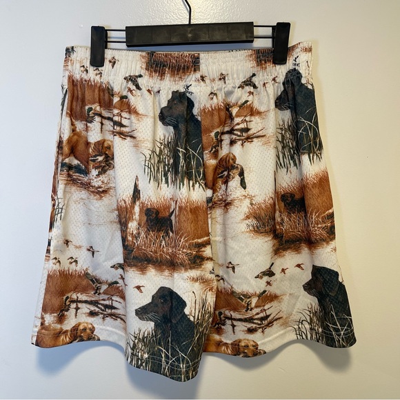 Bravest Studios lab dog hunting basketball shorts mens‎ size XL - Picture 1 of 4